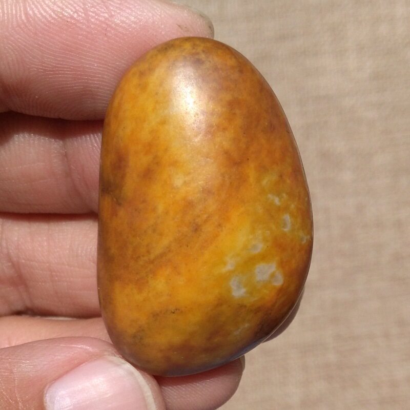 新疆和田玉籽料吊坠真皮纯天然金包玉黄沁秋梨皮玉石原石随型手串