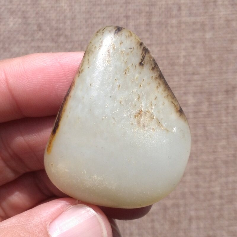和田玉籽料原石白玉秋梨皮
