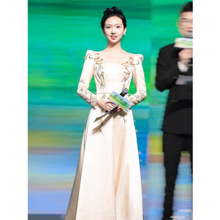 长袖国风宴会主持人礼服2026新款简约新中式艺考民族声乐演出服