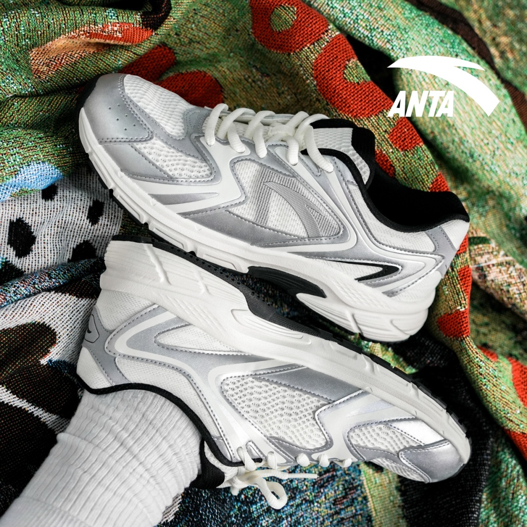 安踏男鞋AT2004复古防滑百搭鞋