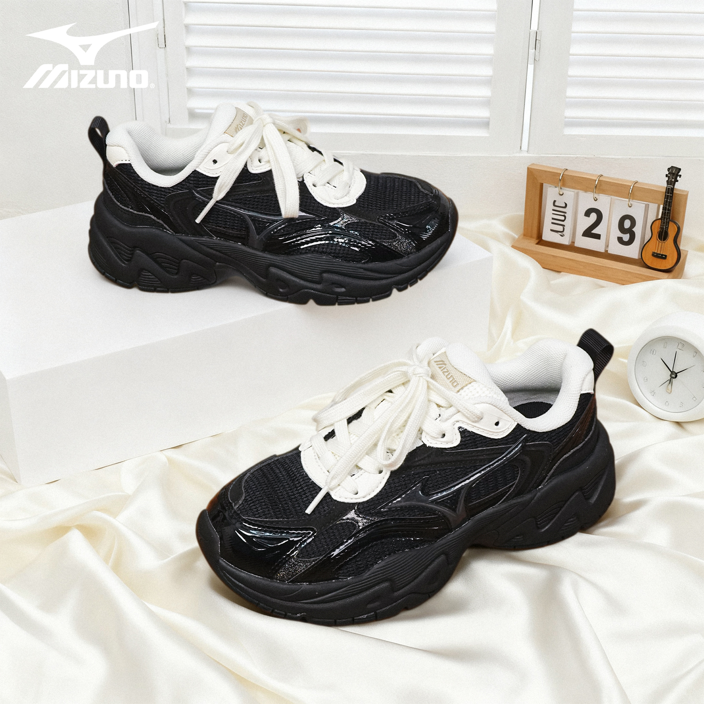 美津浓TRAINER 2K V2秋冬新款复古情侣跑鞋潮流百搭运动鞋老爹鞋