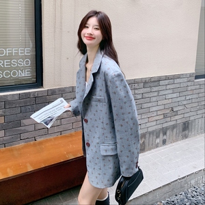 通勤灰色碎花西服上衣女春秋超火好看高级小众休闲职业西装短外套图片