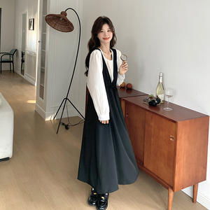 黑色气质轻熟风拼接连衣裙女2025春新款复古高级感显瘦假两件长裙图片