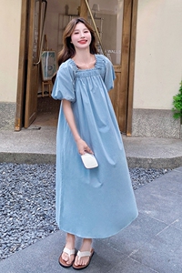 宽松慵懒风蓝色方领泡泡袖连衣裙女夏2025新款日系休闲松弛感长裙图片