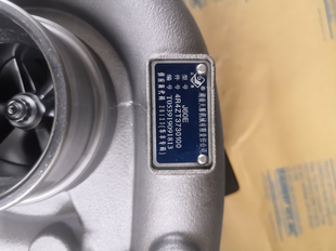 包邮 适用潍坊4105华丰农机涡轮增压器江雁J60E原厂正品 新质保三年
