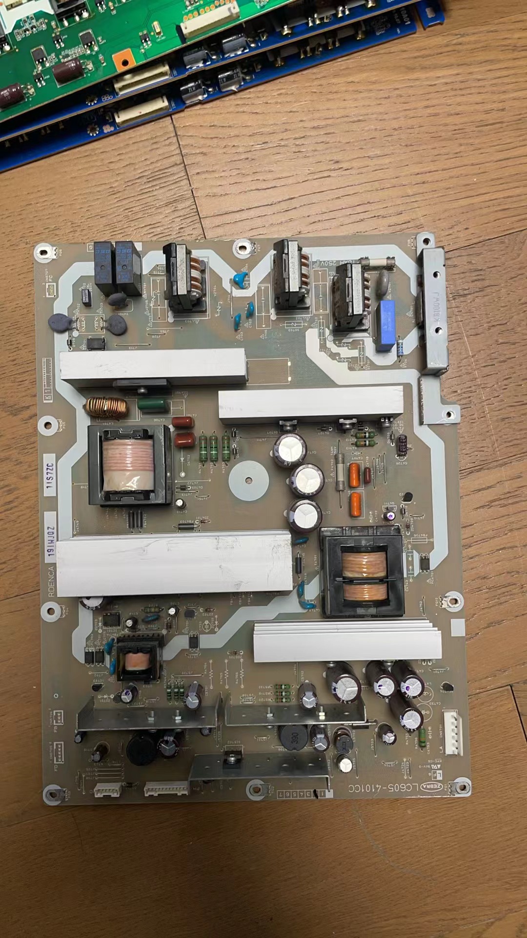 夏普LCD-46G7电源板LC605-4101CC RDENCA191WJQZ