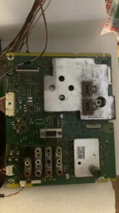 原装松下 TH-L32C3C 主板 TNP4G493 屏 VVX32H107G00 实图