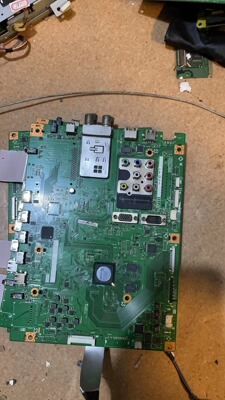 夏普电视LCD-52LX830A主板QPWBXF733WJN2 KF733配屏LK520D3GW4BR