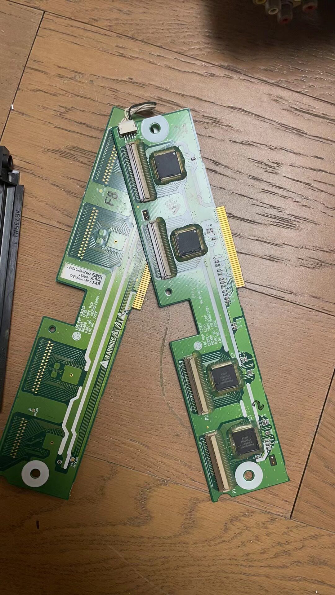 厦华PS42K8 日立42PD300TC 42V6 缓冲板6870QDE011A 6870QFE011A