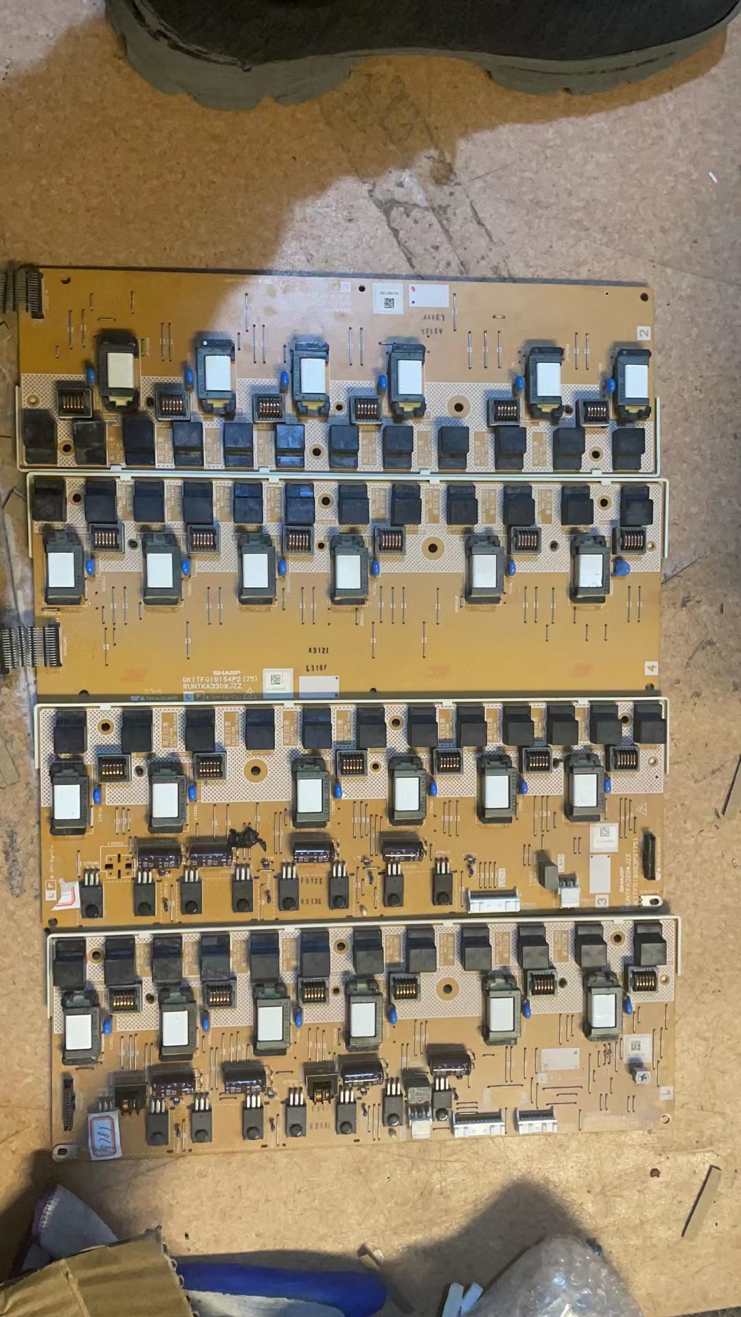原装夏普LCD-52GX3 高压板RUNTKA327WJZZ 329WJZZ 328WJZZ 330WJZ