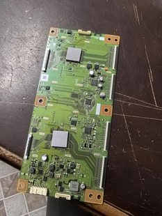 LCD-52UE20A 逻辑板RUNTK5556TP 0133FV ZS 实物