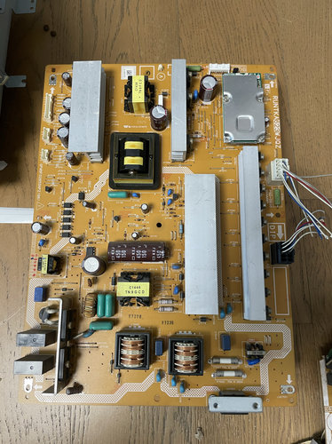 LCD-40LE700A液晶电视电源板QPWBF0285SNPZ RUNTKA661WJQ