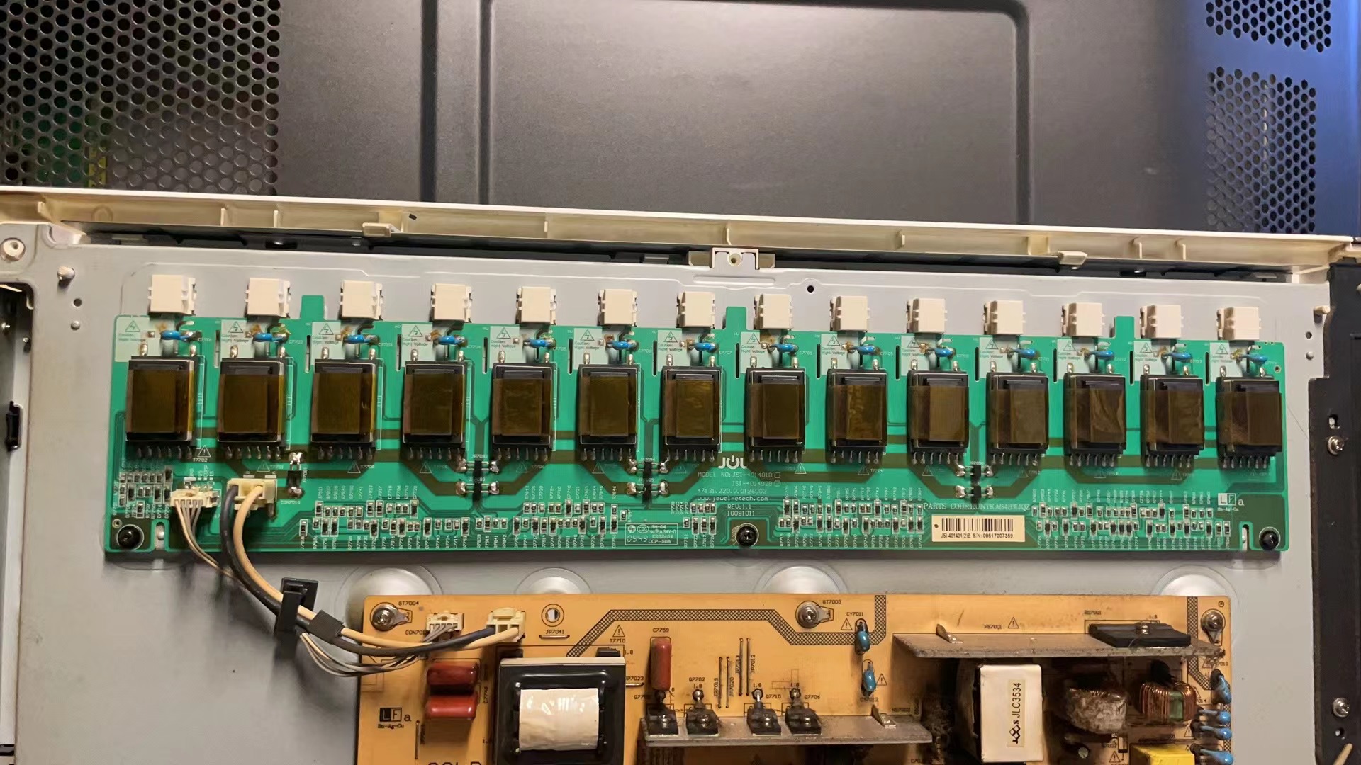 夏普LCD-40G100A 40D500A 高压板 JSI-401401B RUNTKA648WJQZ