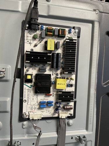 东芝55C340F/55M540F电源板RSAG7.820.9559 HLL-9559WH实物图  现
