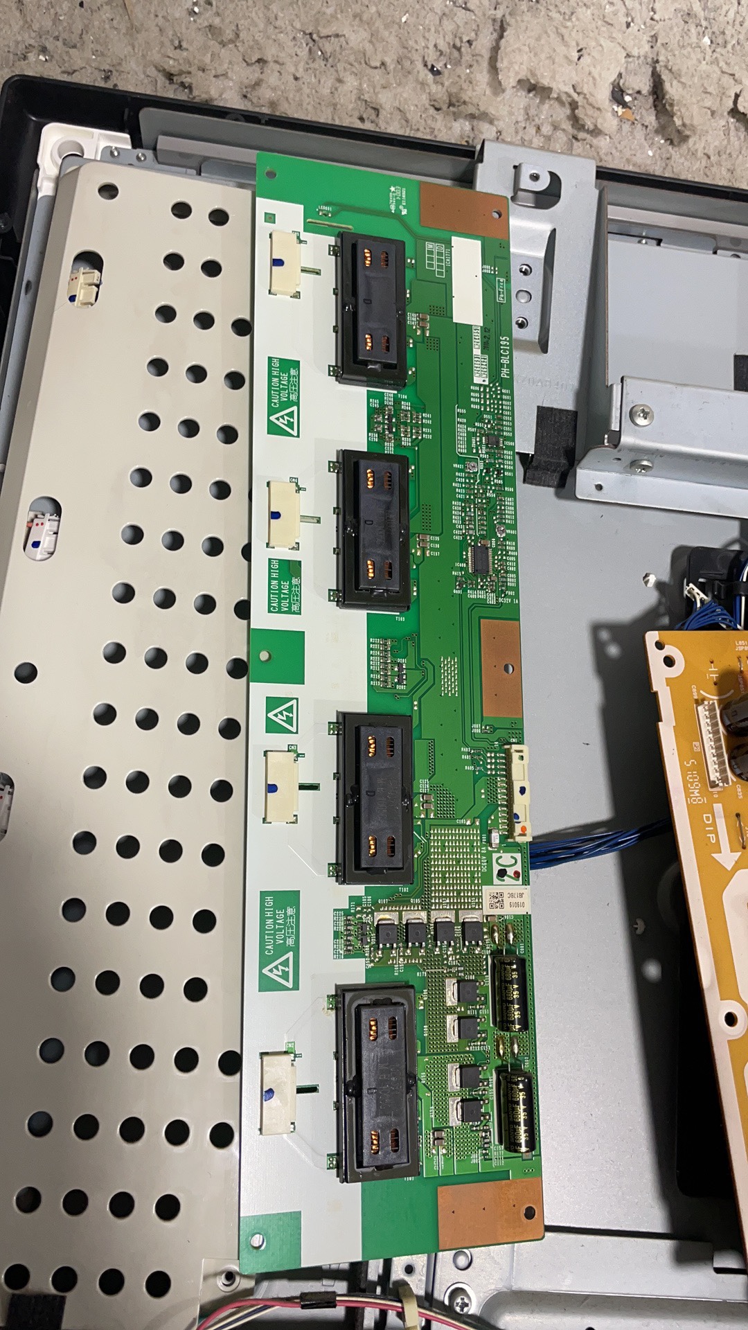 原装松下 TH-L32C8C高压板PH-BLC195 E116921背光板AX080A036G