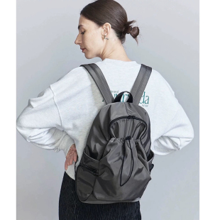 日单u@防泼水尼龙轻量化双肩包 收纳功能强大