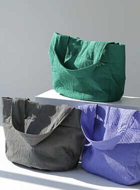 再入荷 日单小众joue*t 丝绵褶皱风单肩tote