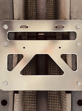 RVER WORKS MINIR系列底盘加强板6061铝材一体CNC而成阳极氧化