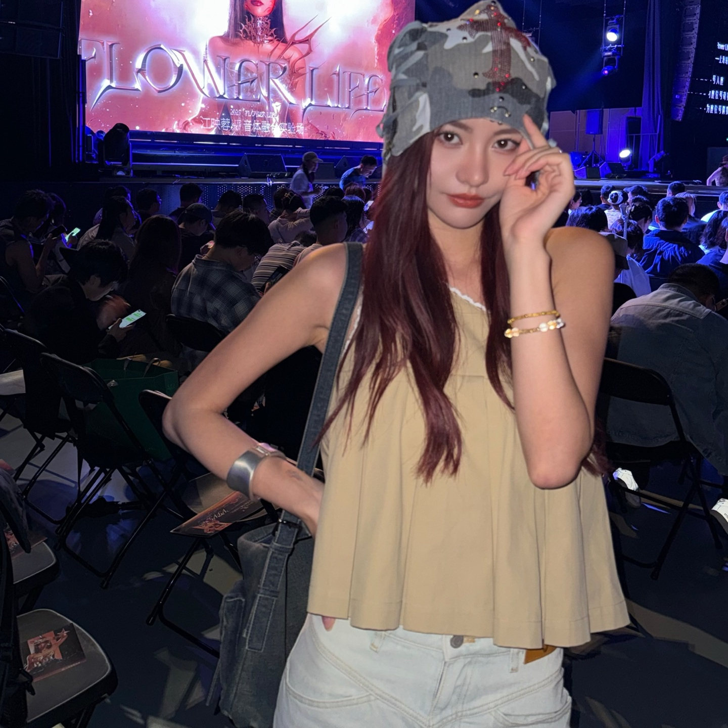 百搭拼接浅棕色吊带短款斜肩单件