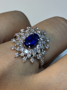 8800亏本卖1克拉斯里兰卡皇家蓝色蓝宝石钻石戒指Pt4.7克GIA证书