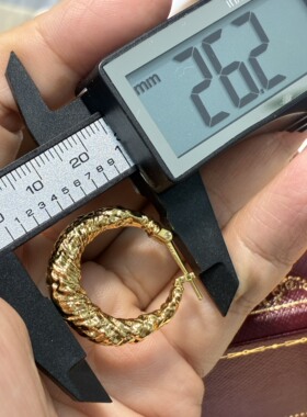 小千一对2.65克左右18K黄金 意大利金大耳环26mm挺大