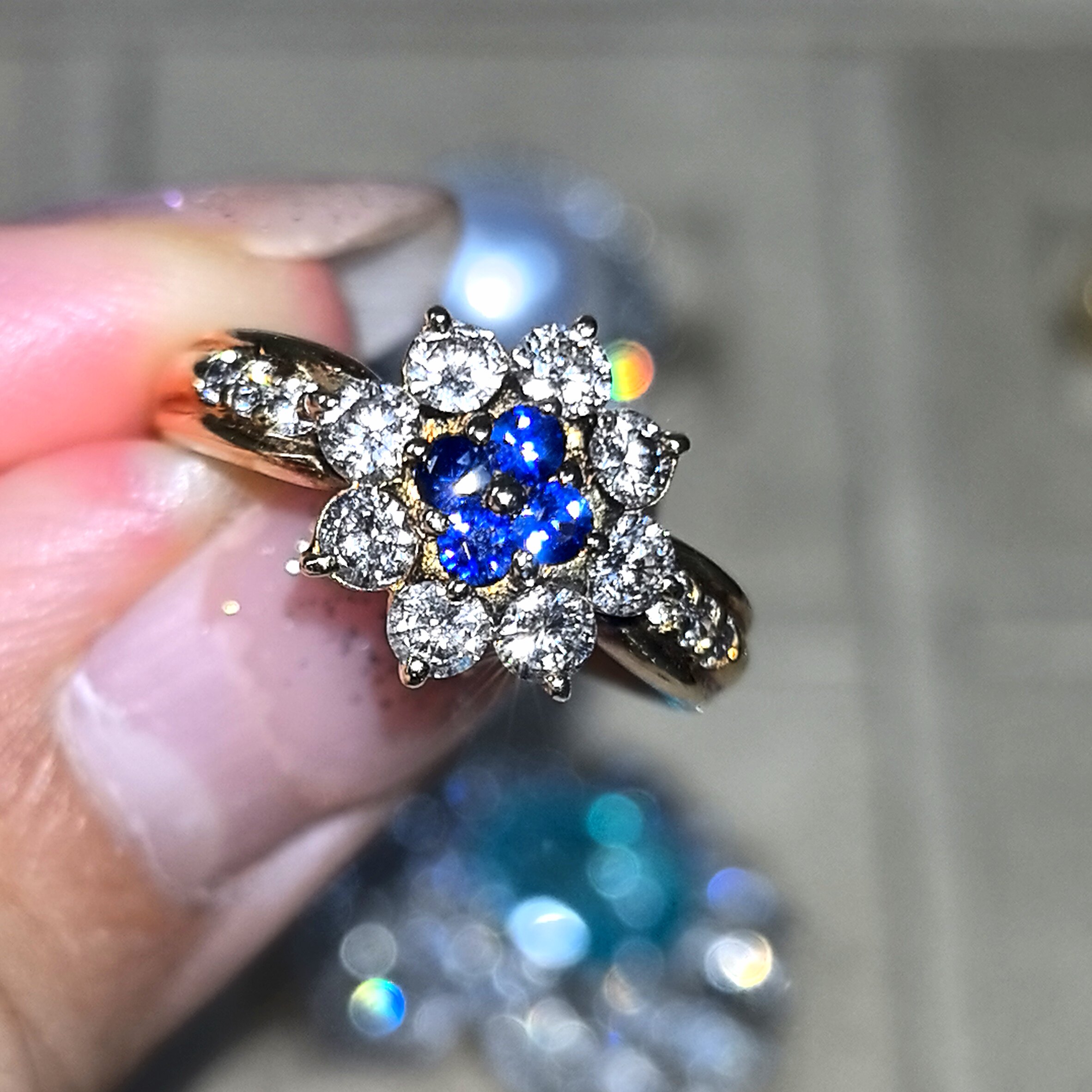 戴妃款18k黄金天然钻石镶嵌皇家蓝蓝宝石花朵戒指