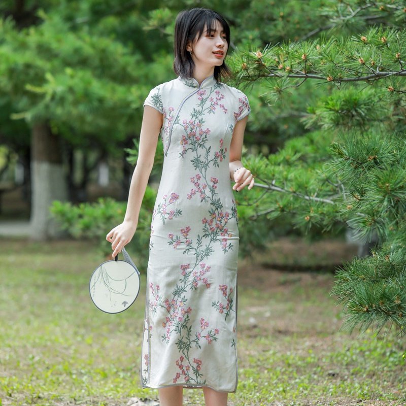 莨帛夏中国风文艺女复古修身棉麻刺绣中式立领短袖长款旗袍连衣裙