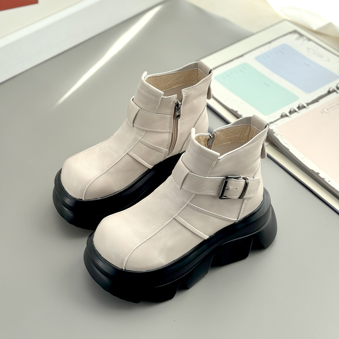 2025新款厚底增高马丁靴短靴