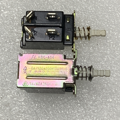 KDC-A04四脚自锁开关 螺孔间距20MM 电流8A/80A 250V 内部全铜