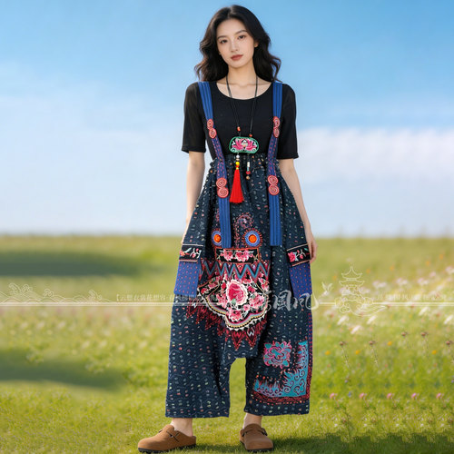 重工刺绣提花牛仔背带裤女宽松