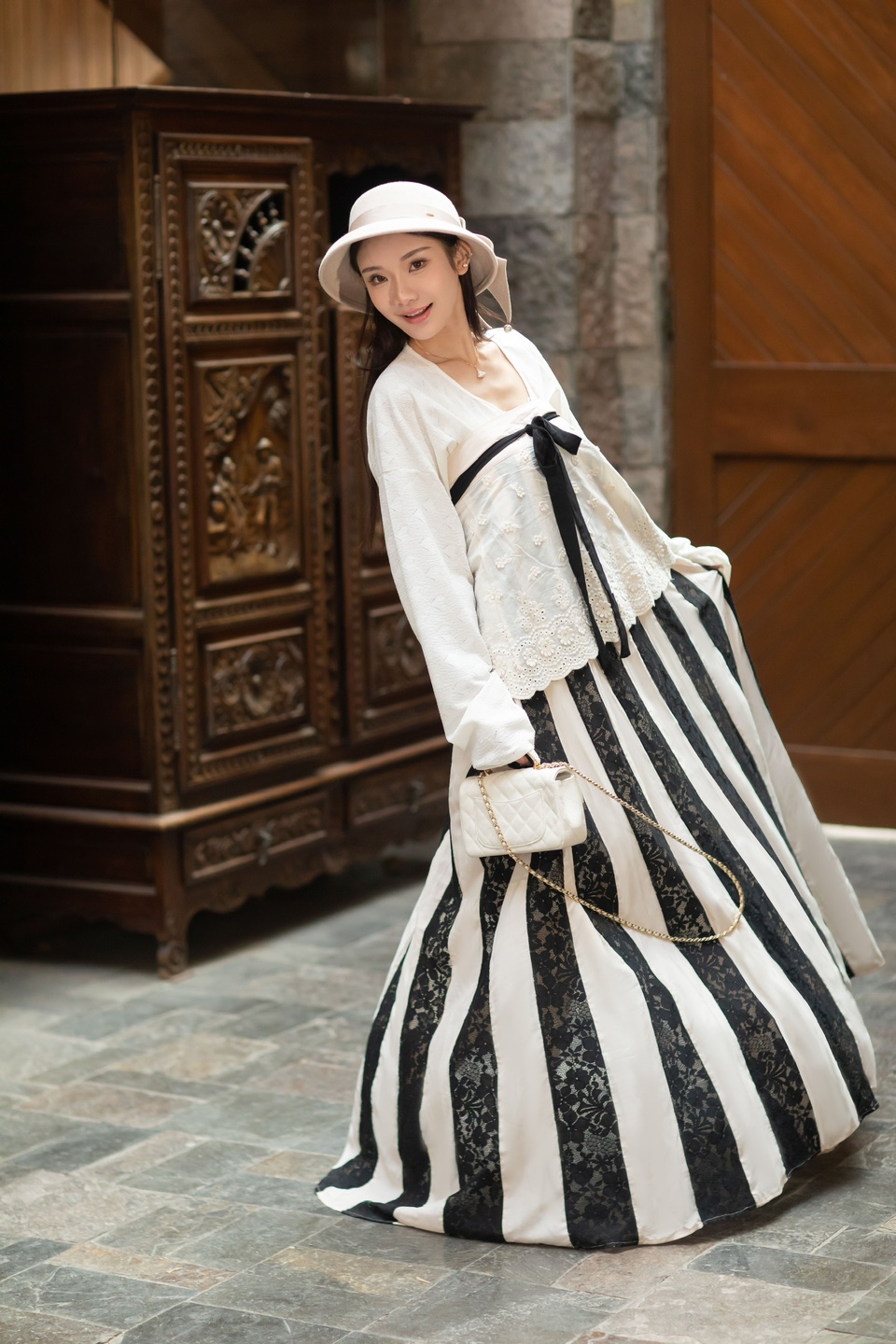 青泠谷日常汉服蕾丝32破背带裙