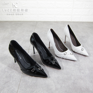 皮带扣小跟高跟鞋2025春夏法式新款尖头浅口细跟舒适轻熟绝美单鞋