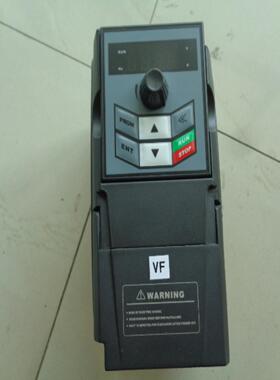 威纶通Artrich变频器 AR60T-0008-S 220V 075KW 实物图片