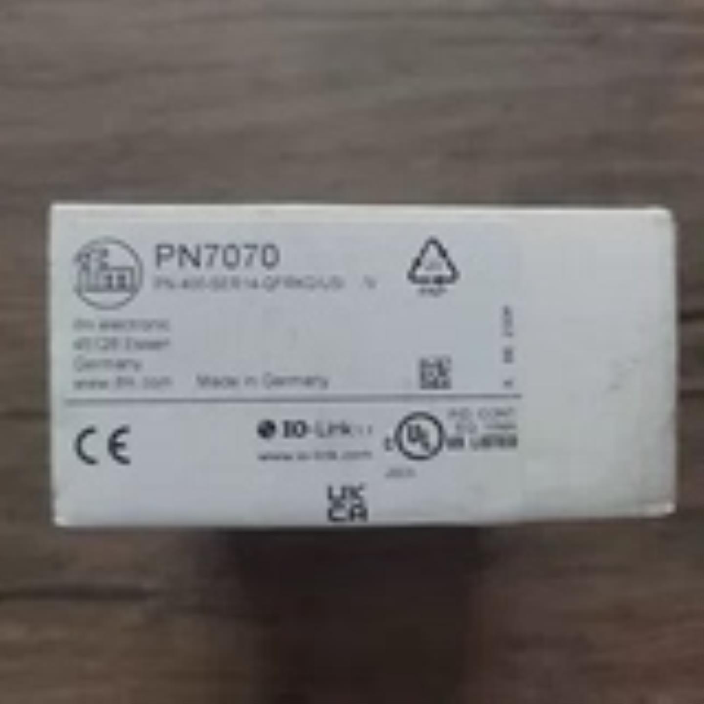 正品 IFM易福门 PN7070 压力传感器 包装旧 现货销售