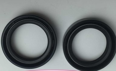 铃木GS125 GT125-5 GSX125-3QS150T 前叉油封 前减震油封 密封圈