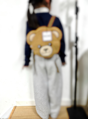 意大利熊熊 卫衣 背包 童装不～～TUI～huan！