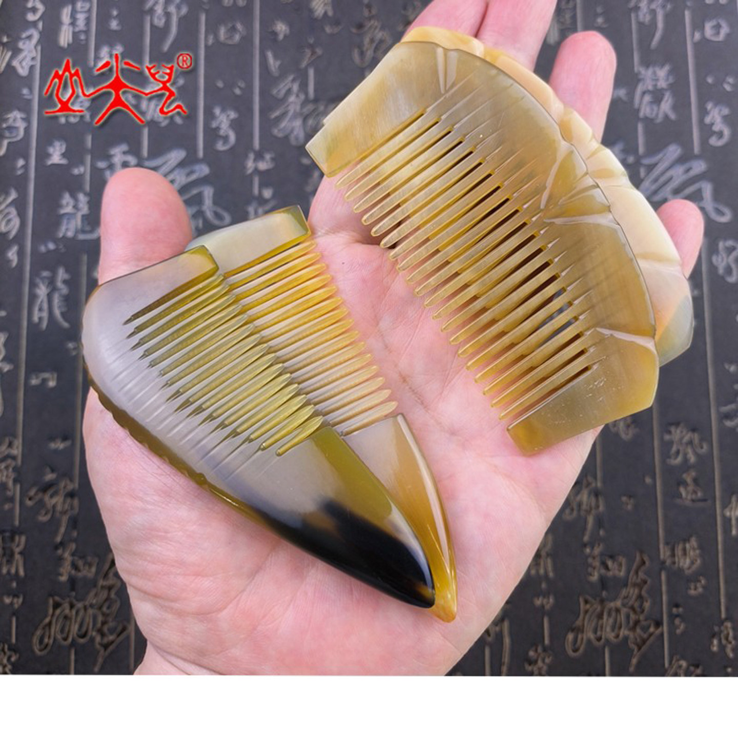 天然正宗真品便携随身迷你小牛角梳子防静电按摩头皮经络养发刻字