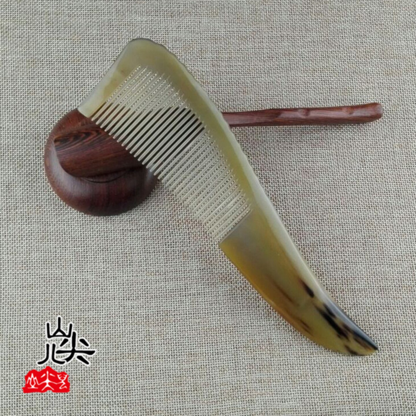 正品大号加厚天然白牦牛角梳子按摩头皮经络女生女士生日礼物实用