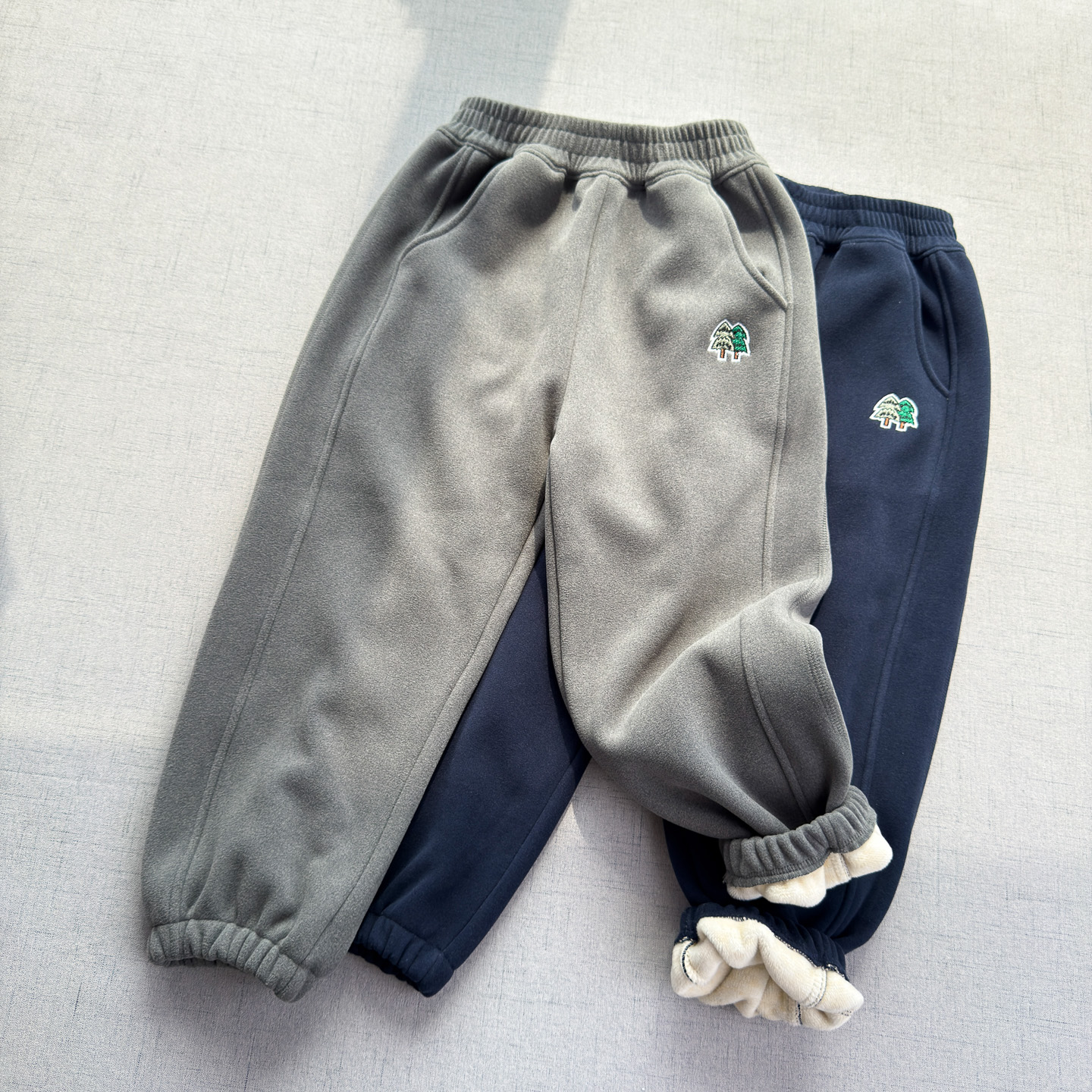 纳米糯绒~轻柔保暖男童加绒卫裤