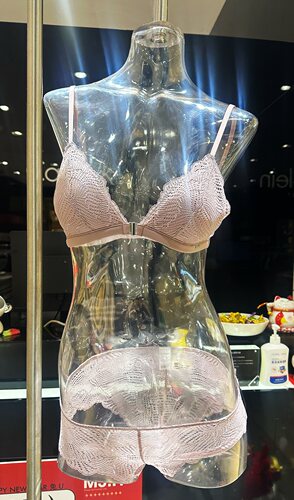 CK性感无钢圈调整前开口