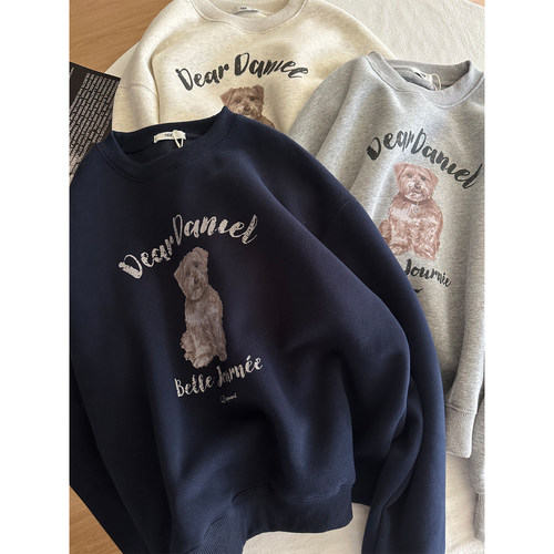 简约卡通狗狗印花减龄套头卫衣女