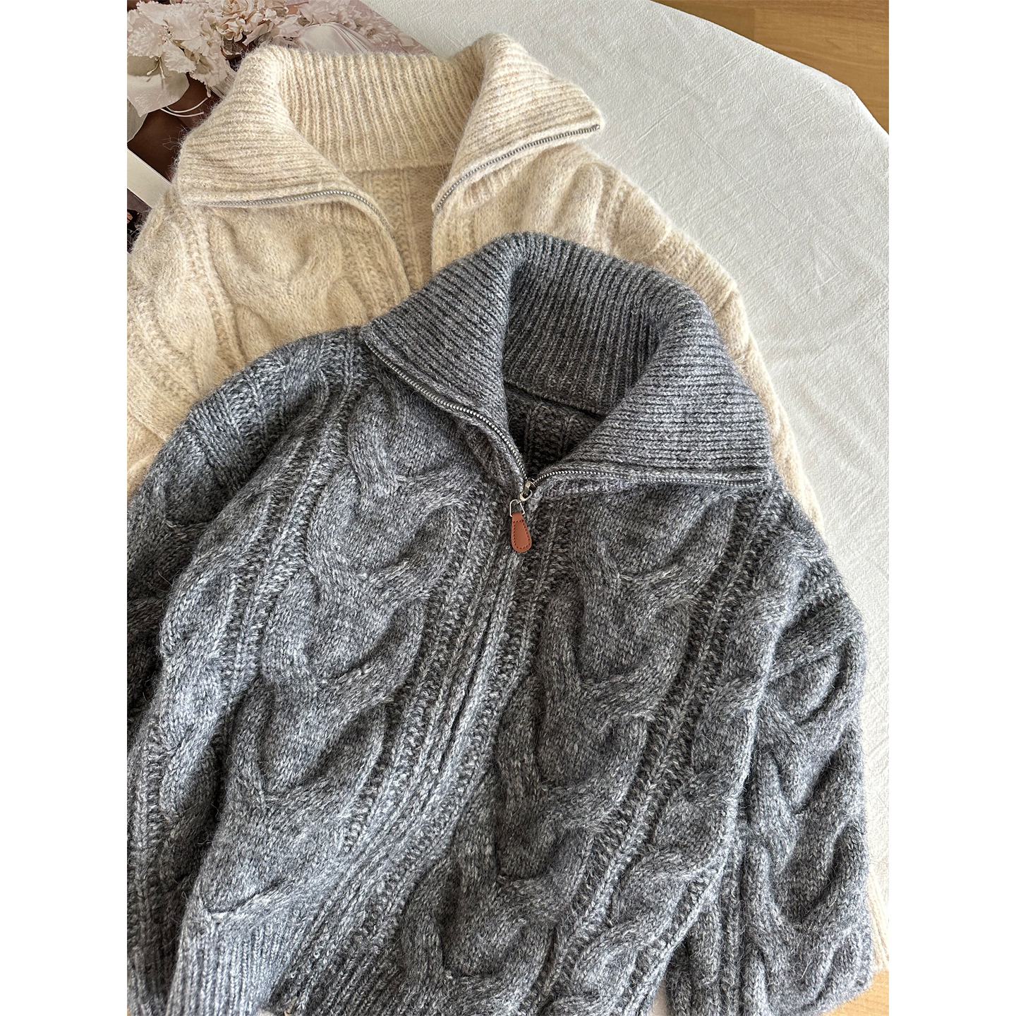 高领含羊毛麻花拉链毛衣外套女