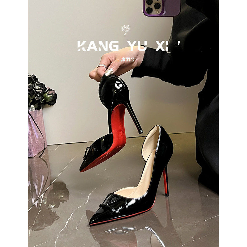 [明星同款]绝美侧空红底高跟鞋女不累脚2025年新款黑色尖头气质御