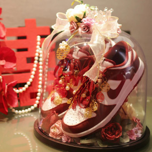 [明星同款]红色婚鞋女2026新娘鞋秀禾服婚纱两穿女鞋平底运动aj板