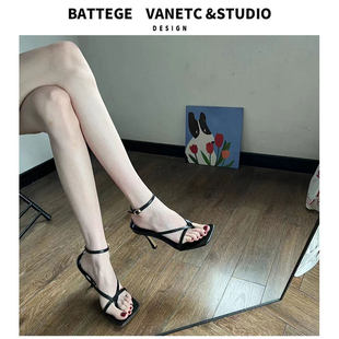 [明星同款]2023新款方头细跟凉鞋 韩版复古女鞋 露趾一字扣带高跟