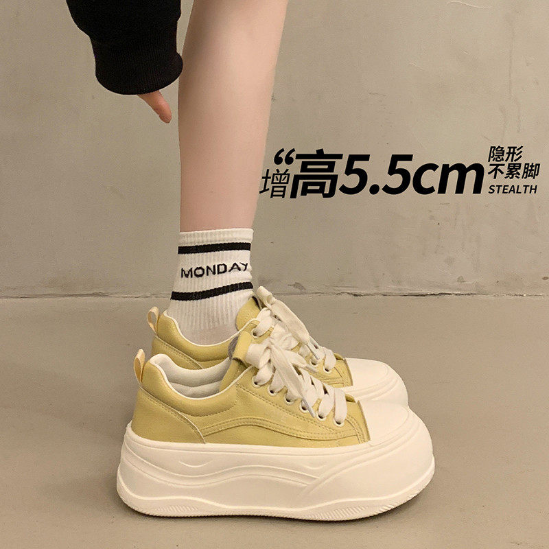 [明星同款]踩屎感厚底增高板鞋女款2026春季新款爆款百搭运动休闲