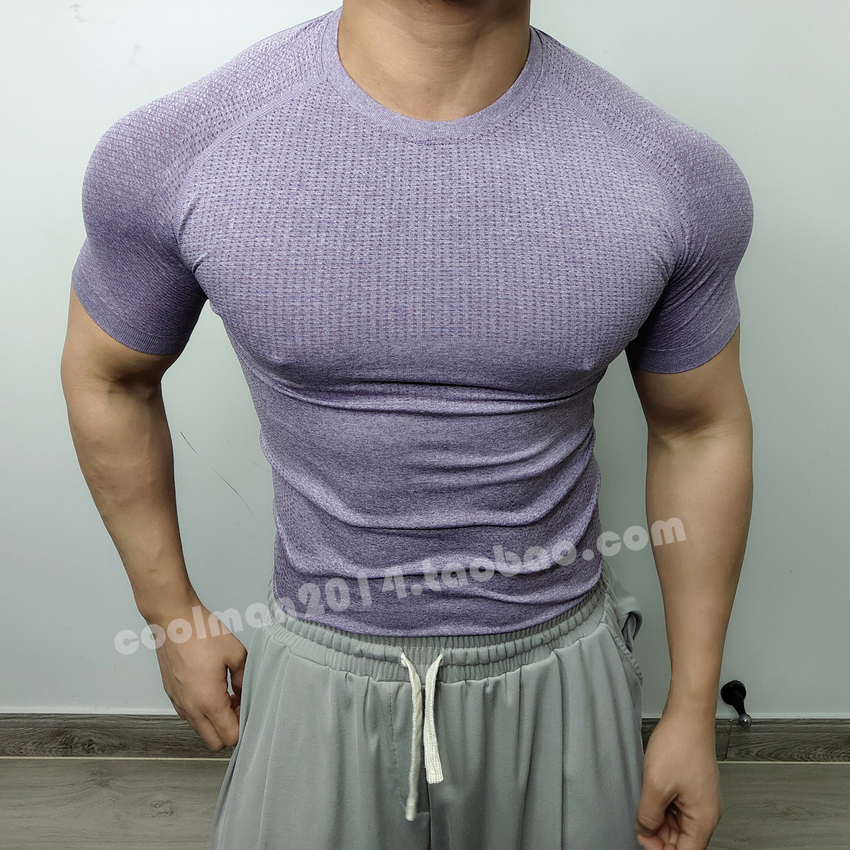 百搭休闲运动T恤男士健身短袖速干圆领撸铁训练上衣半截袖修身衣