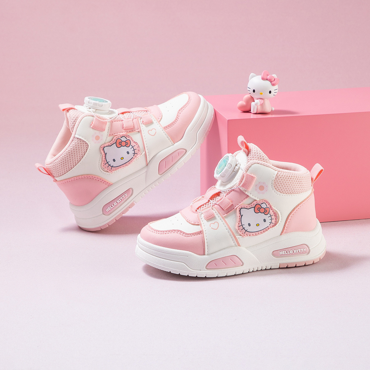 凯蒂猫童鞋女童轻便皮面板鞋2025秋季新款旋转扣中帮板鞋运动鞋潮