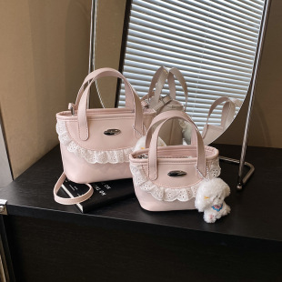 简约蕾丝手提包2026春季新款小众女士斜挎包轻便单肩包韩版时尚潮