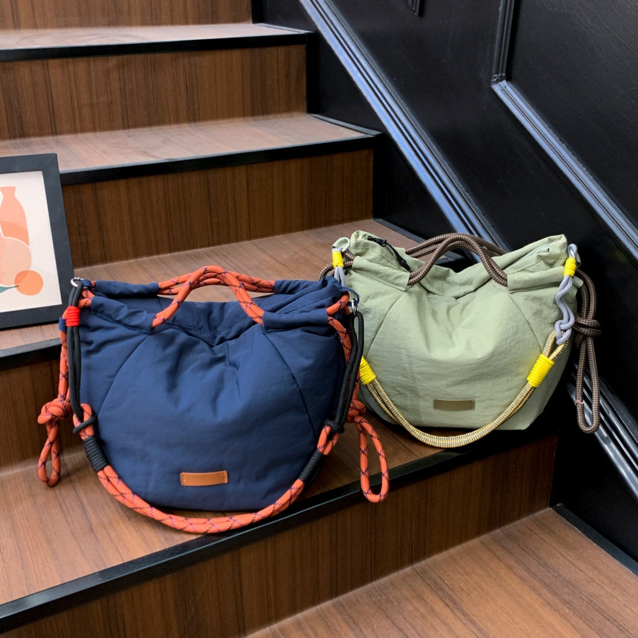 新款尼龙布女款小众设计轻奢高级感轻量化休闲运动手提单肩斜挎包